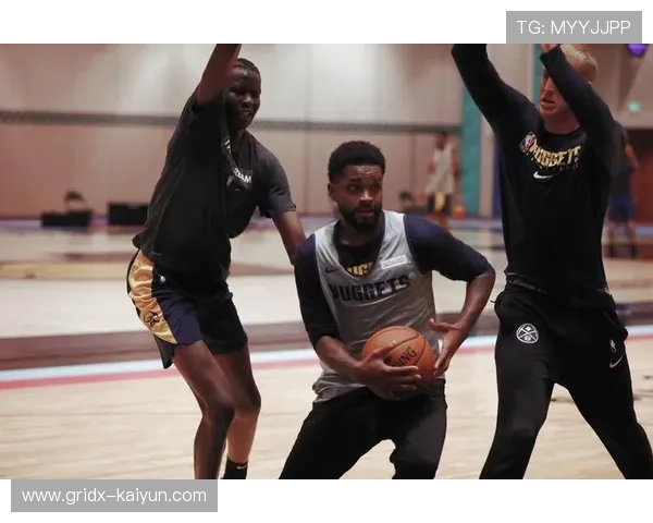 NBA赛事新闻自动写作研究：从文字直播数据到新闻报道的生成模型。